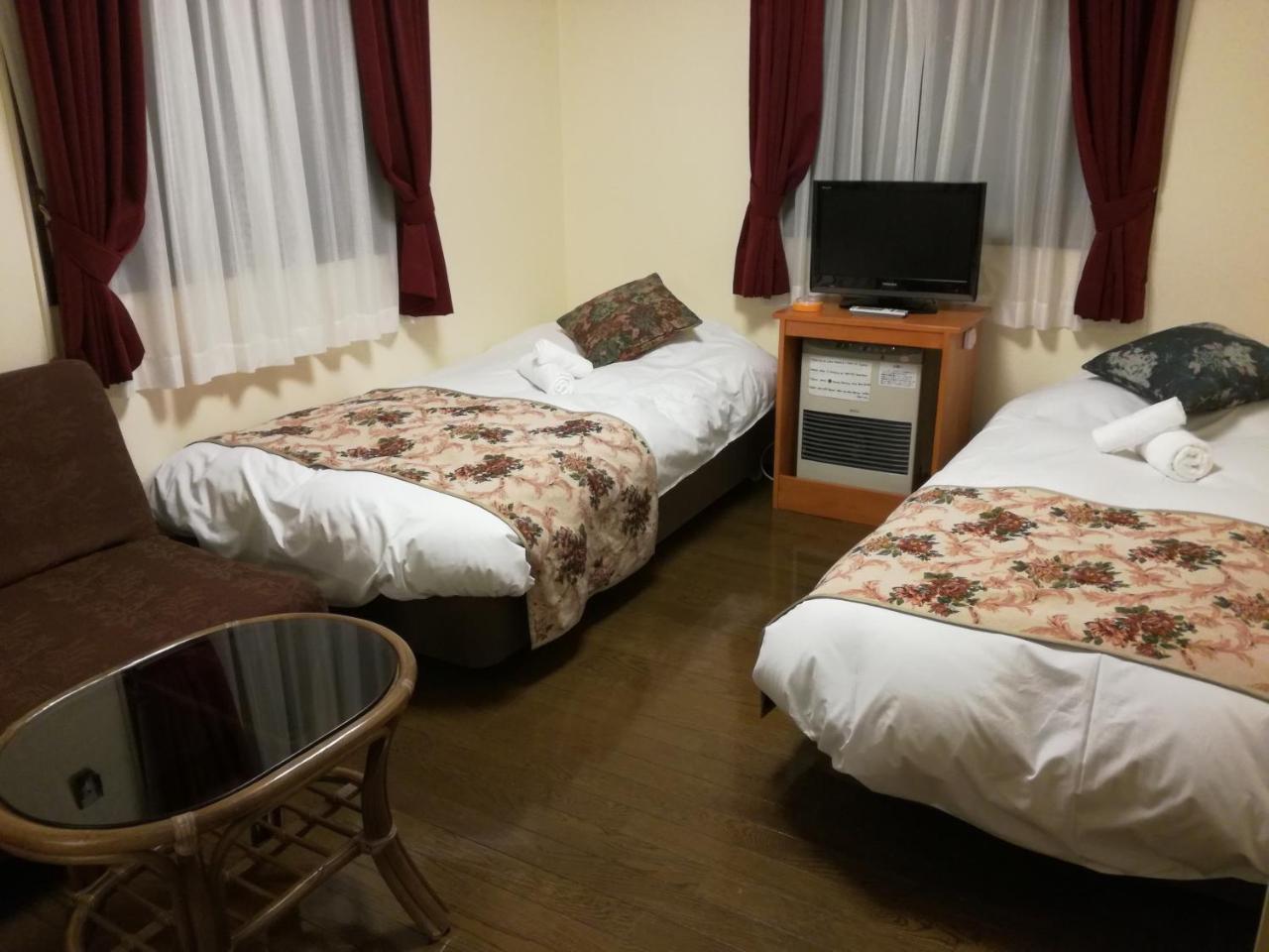 Hakuba Vivaldi Hotel Exterior photo