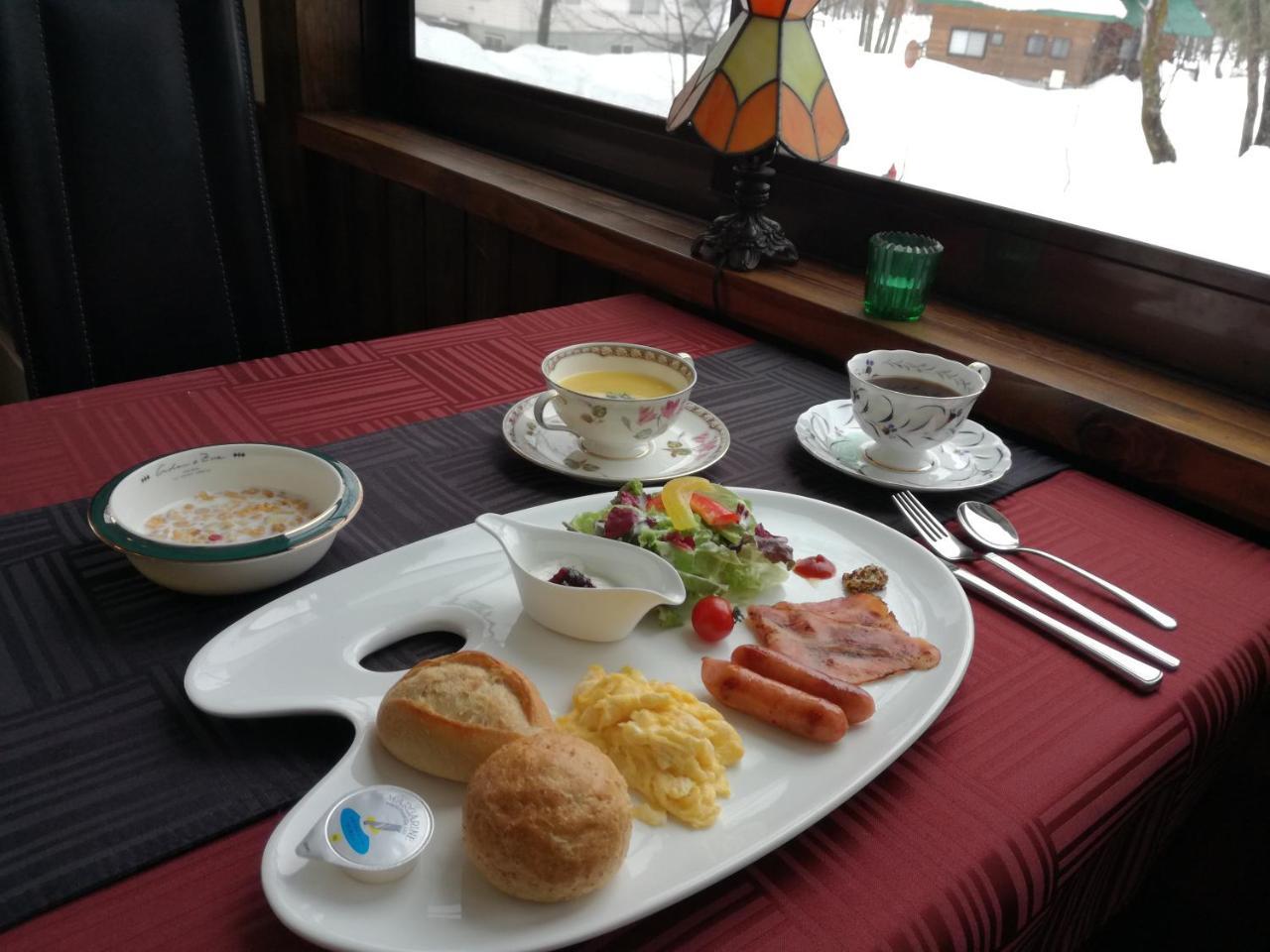 Hakuba Vivaldi Hotel Exterior photo